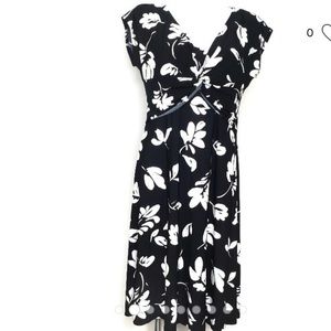 Chaps black and white leaf print midi dress.